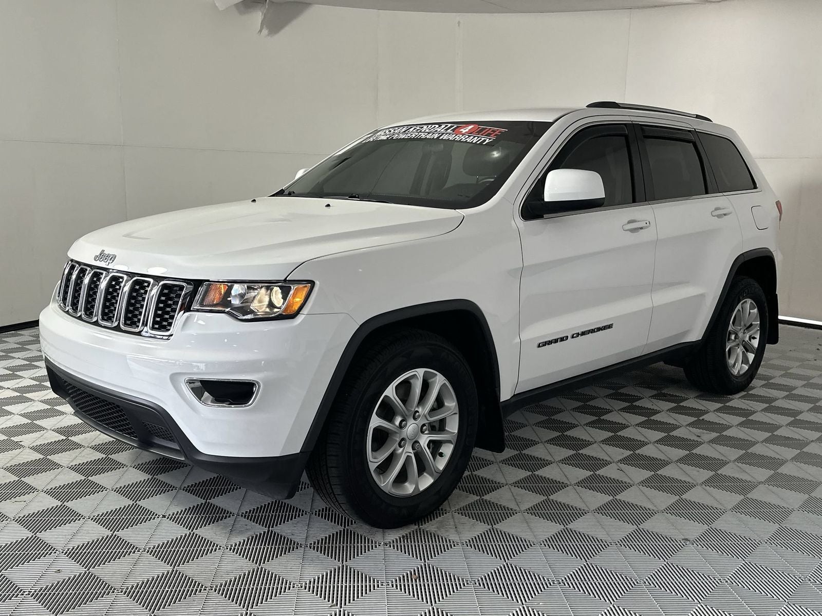 2021 Jeep Grand Cherokee Laredo E