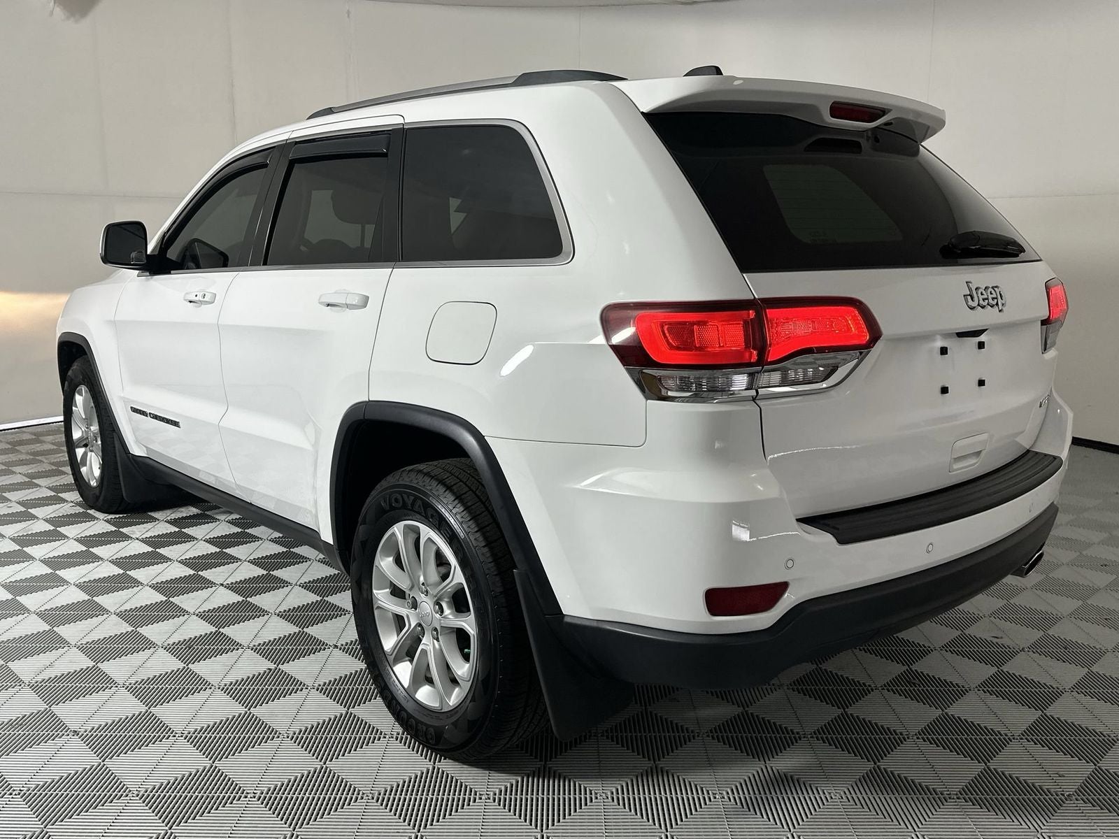 2021 Jeep Grand Cherokee Laredo E