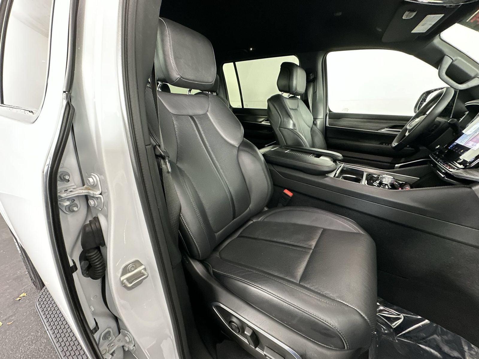 2024 Jeep Wagoneer L Series III
