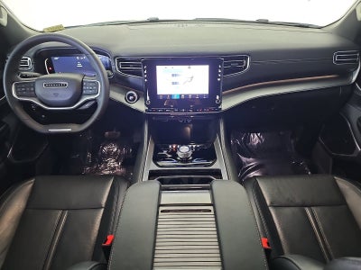2025 Jeep Wagoneer Base