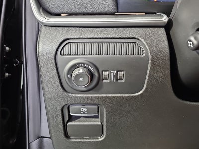 2025 Jeep Wagoneer Base