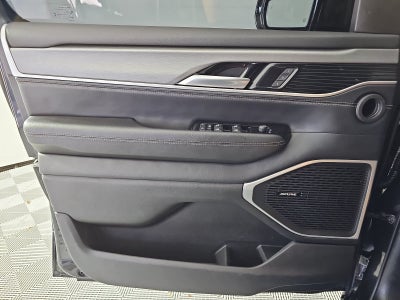 2025 Jeep Wagoneer Base