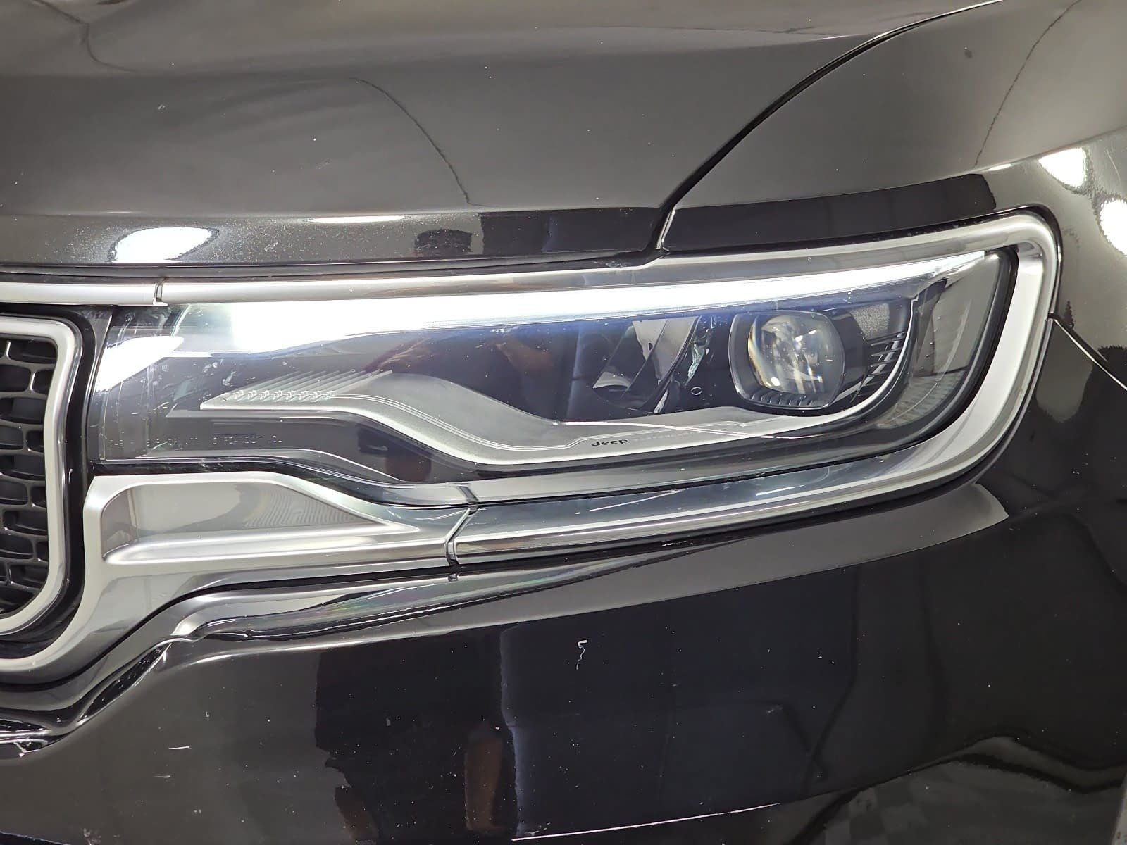 2025 Jeep Wagoneer Base