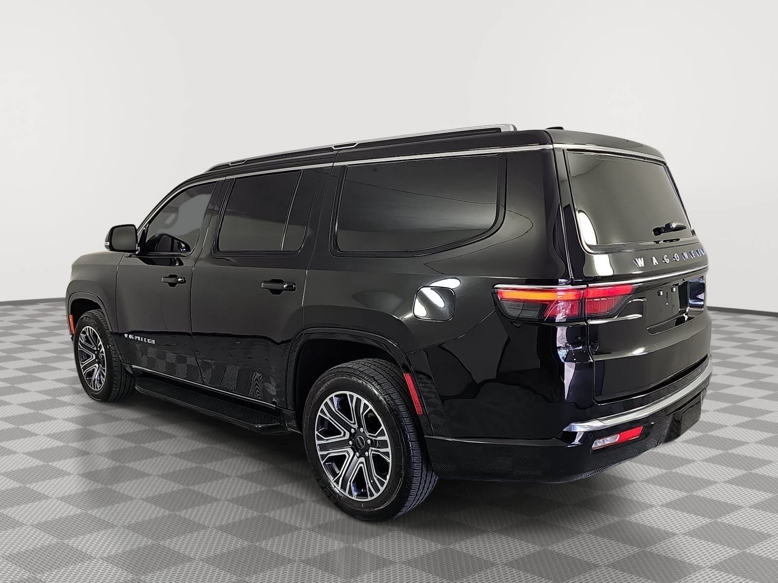 2025 Jeep Wagoneer Base