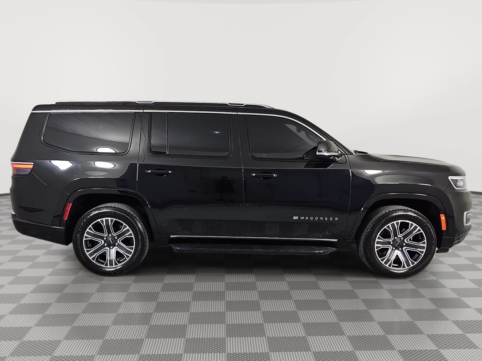 2025 Jeep Wagoneer Base