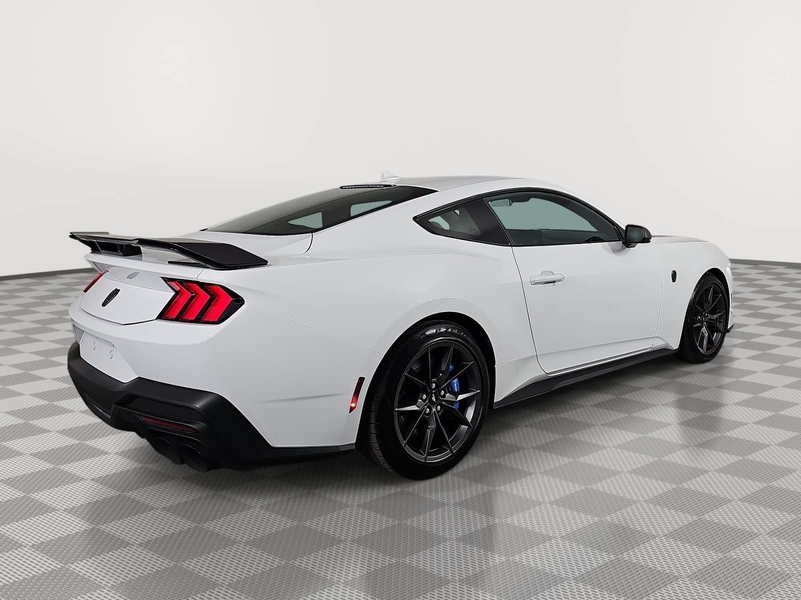 2024 Ford Mustang Dark Horse