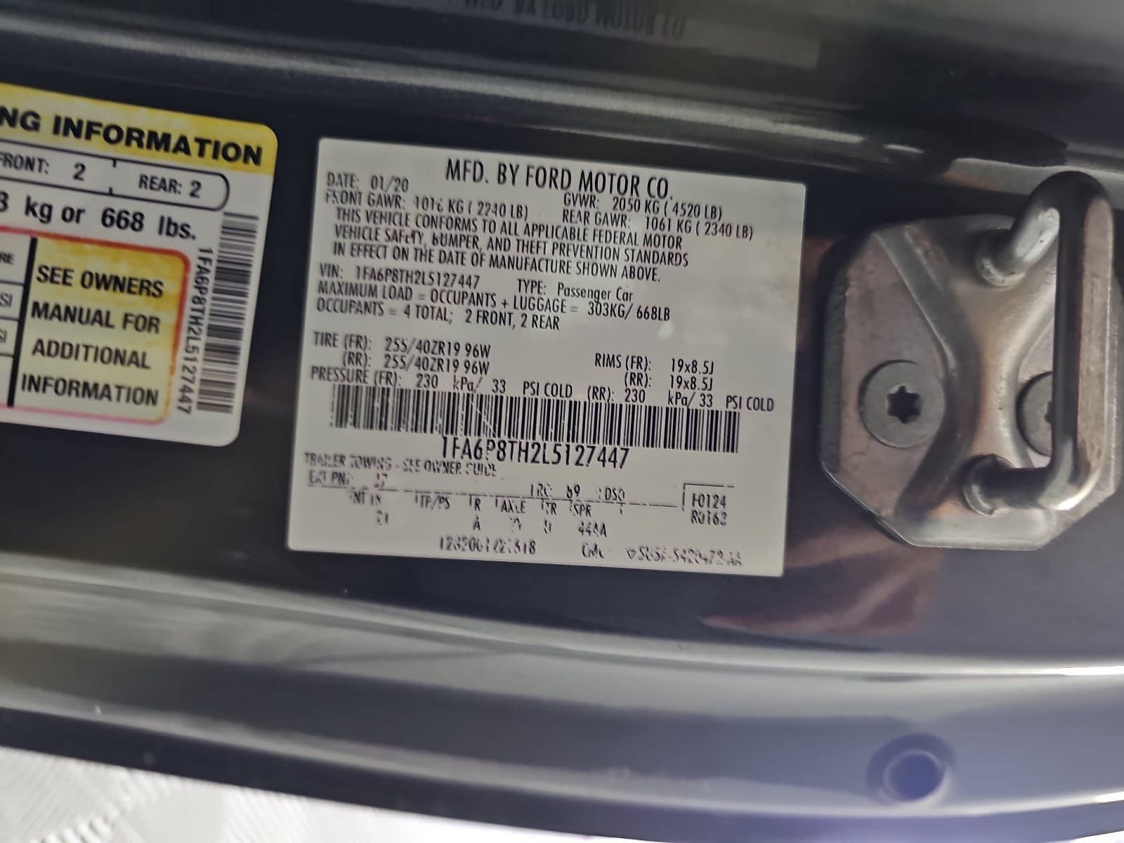2020 Ford Mustang EcoBoost