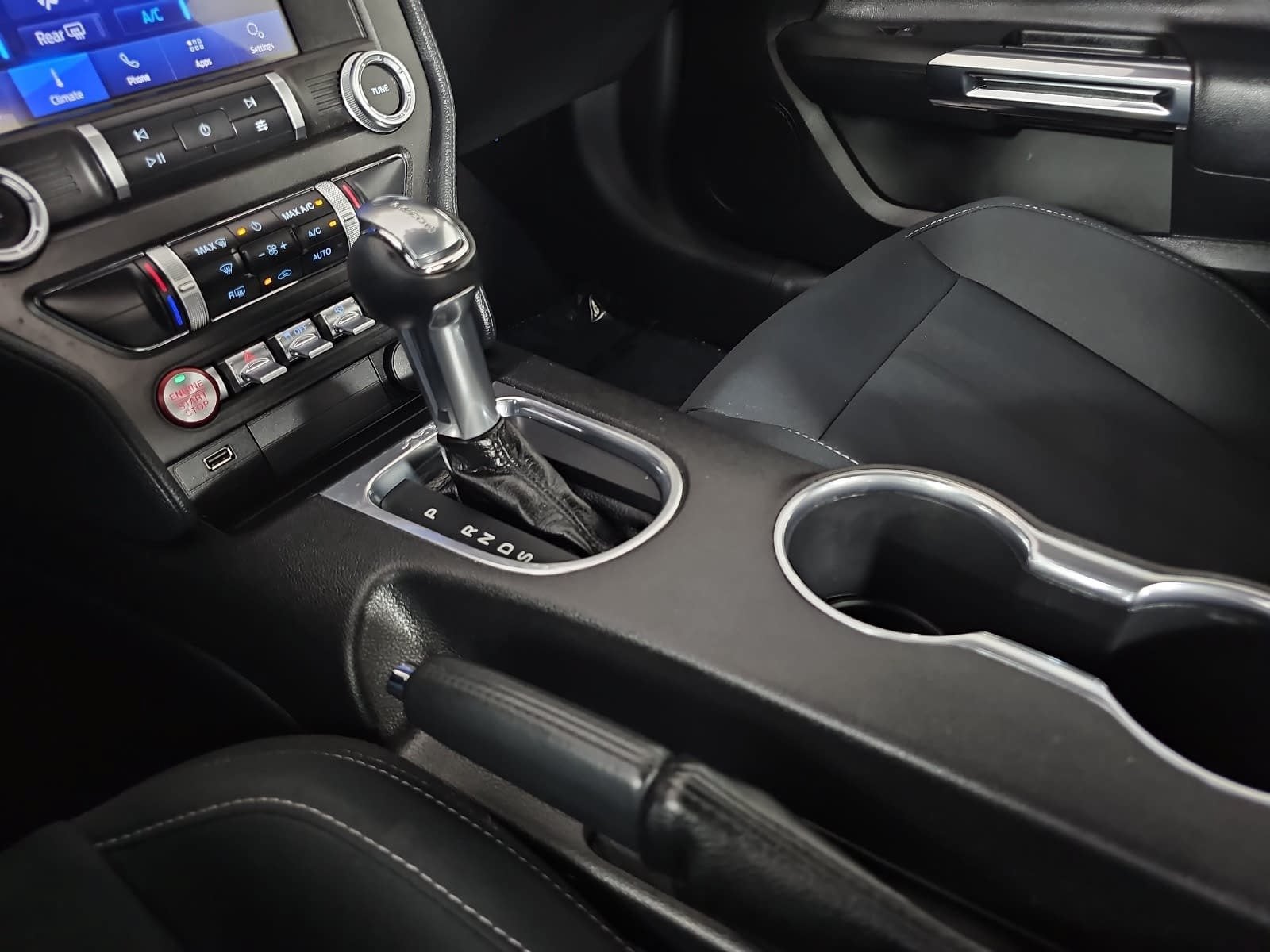 2020 Ford Mustang EcoBoost