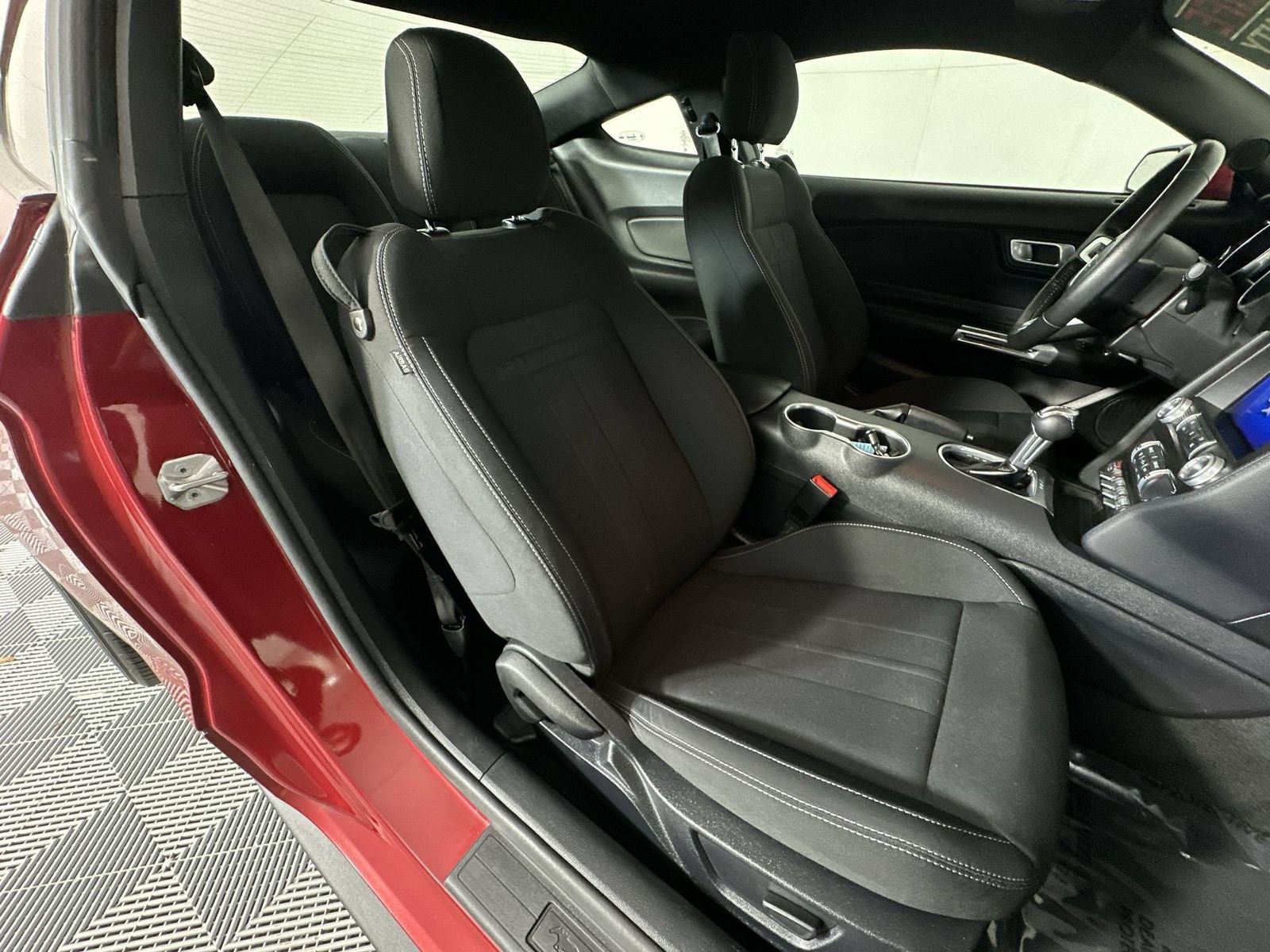 2022 Ford Mustang EcoBoost