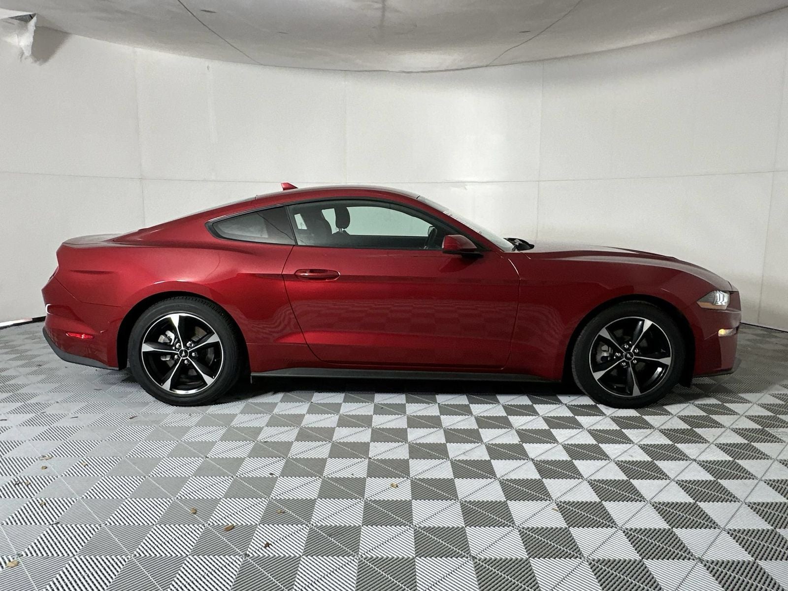 2022 Ford Mustang EcoBoost