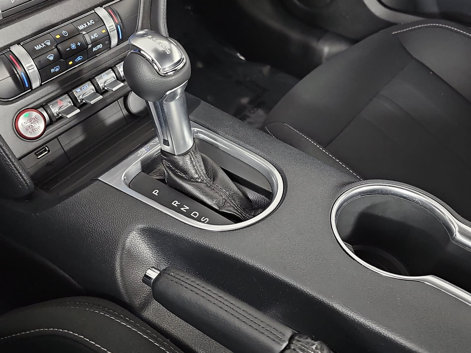 2021 Ford Mustang EcoBoost