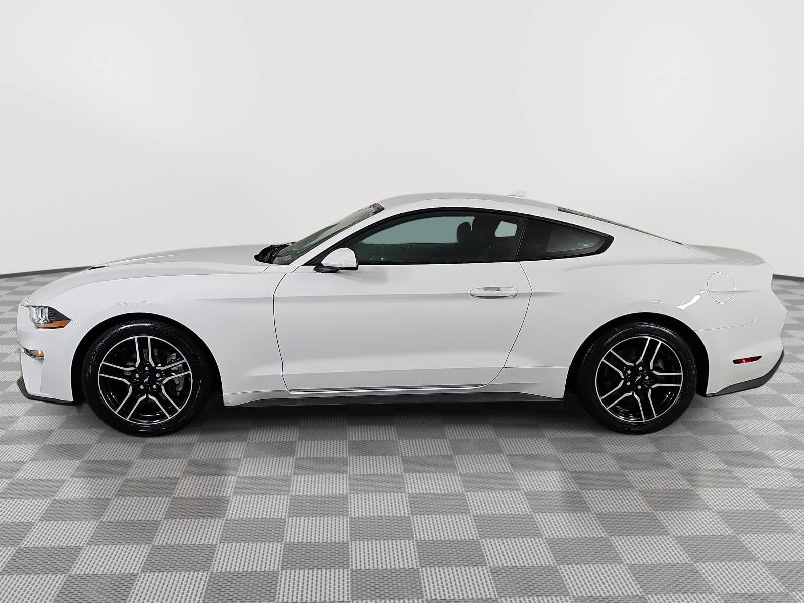 2021 Ford Mustang EcoBoost