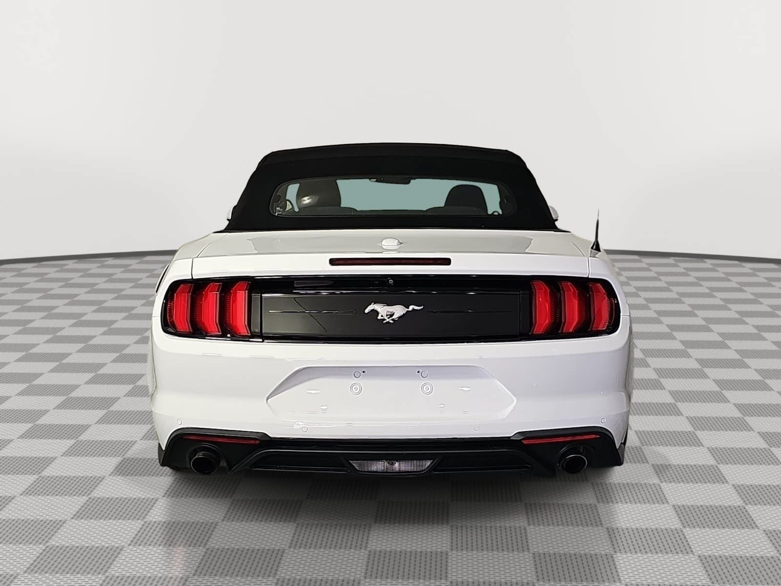 2022 Ford Mustang EcoBoost