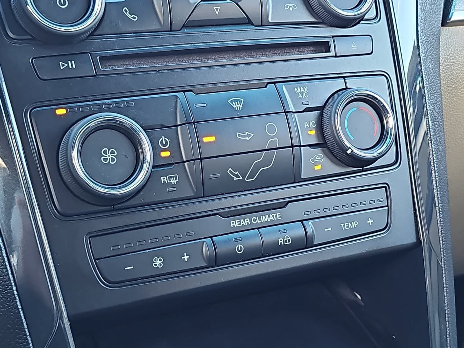 2017 Ford Explorer Base