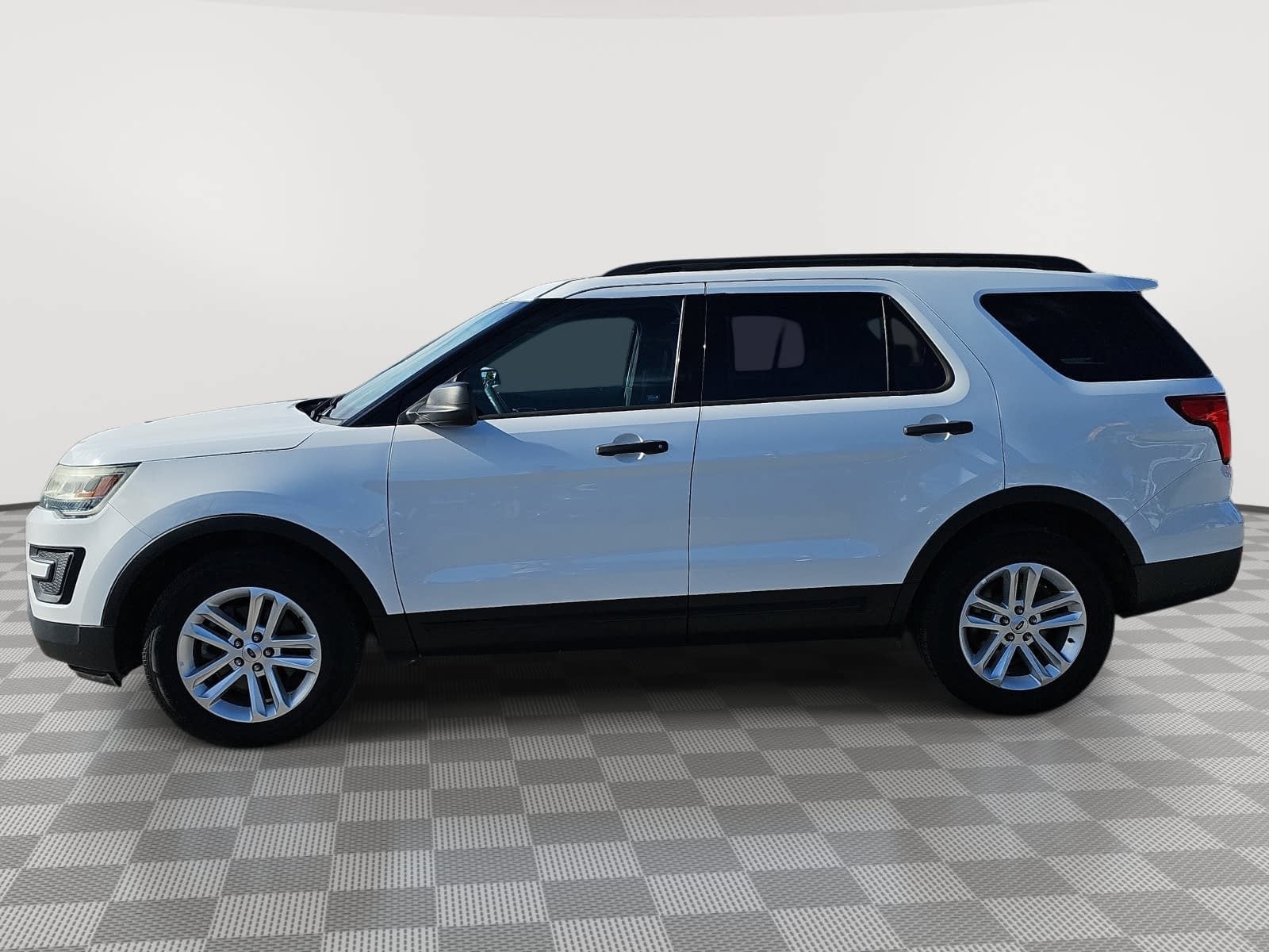 2017 Ford Explorer Base