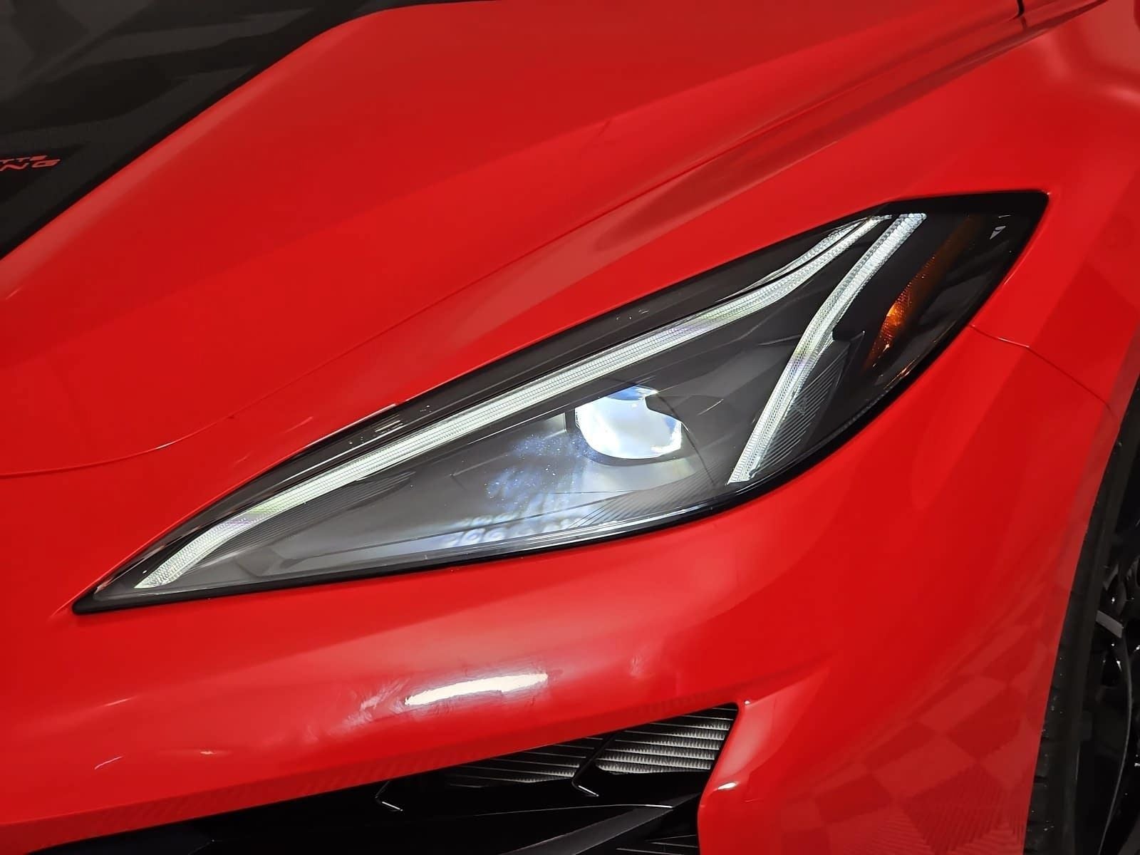 2025 Chevrolet Corvette E-Ray 2LZ
