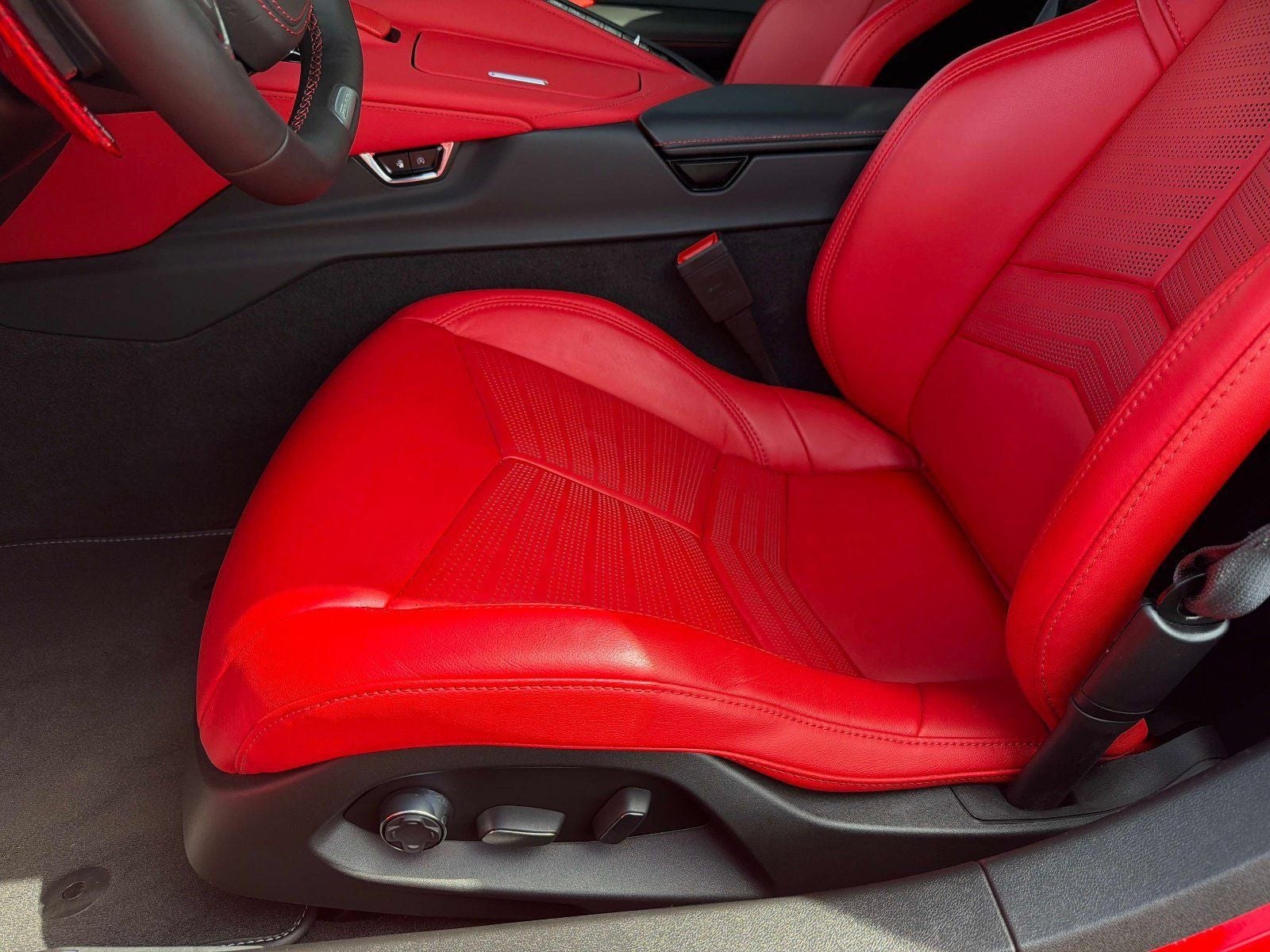 2025 Chevrolet Corvette E-Ray 2LZ