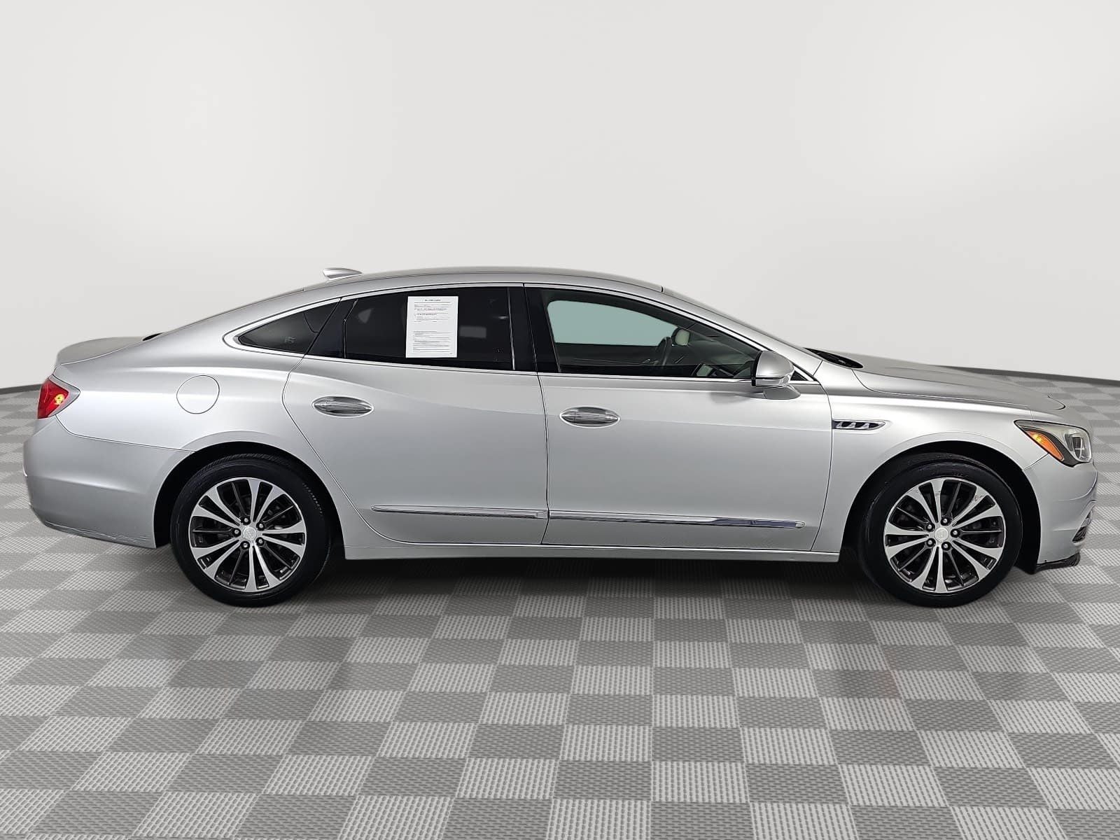 2017 Buick LaCrosse Essence