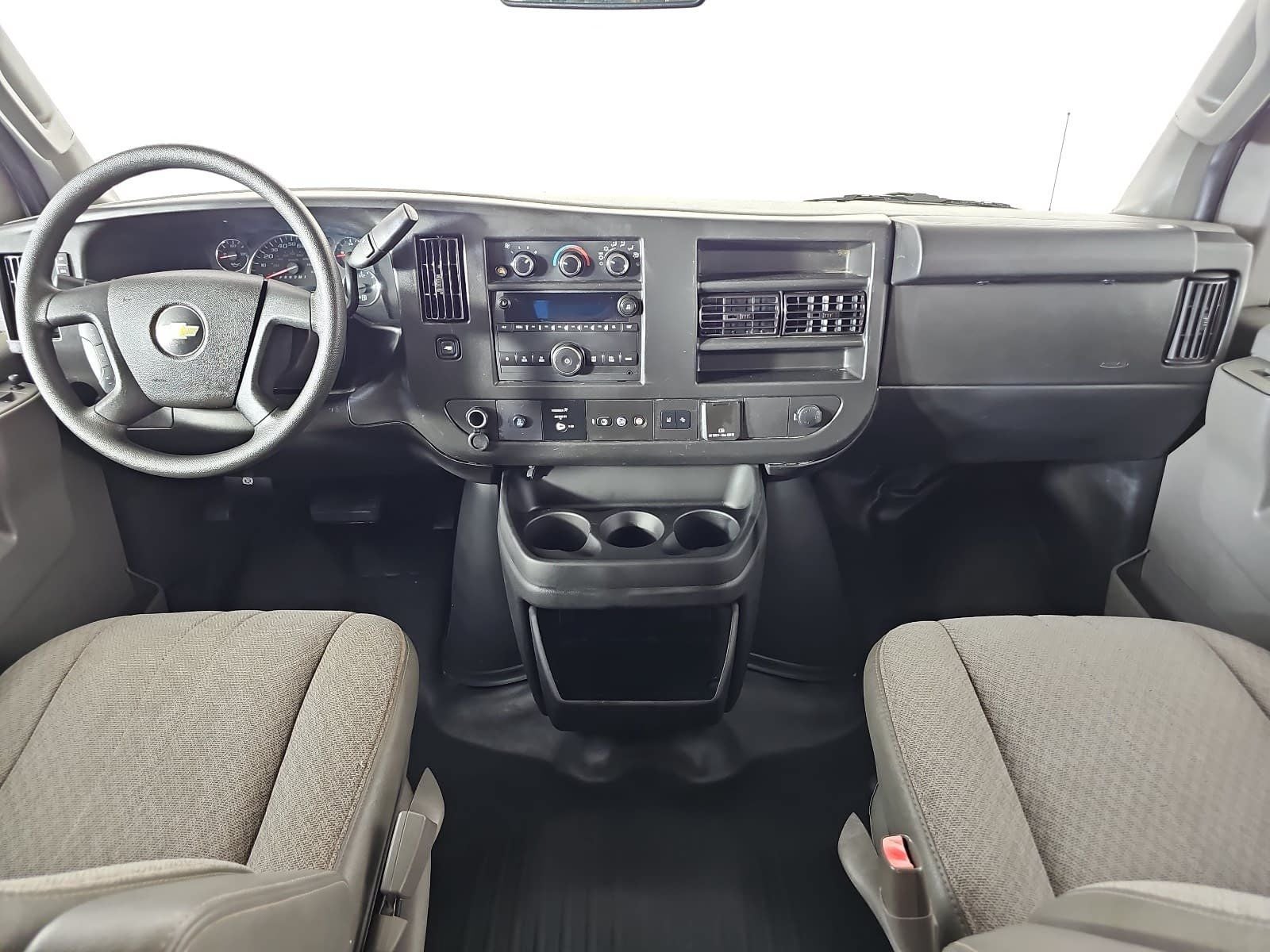 2024 Chevrolet Express 3500 LS Passenger