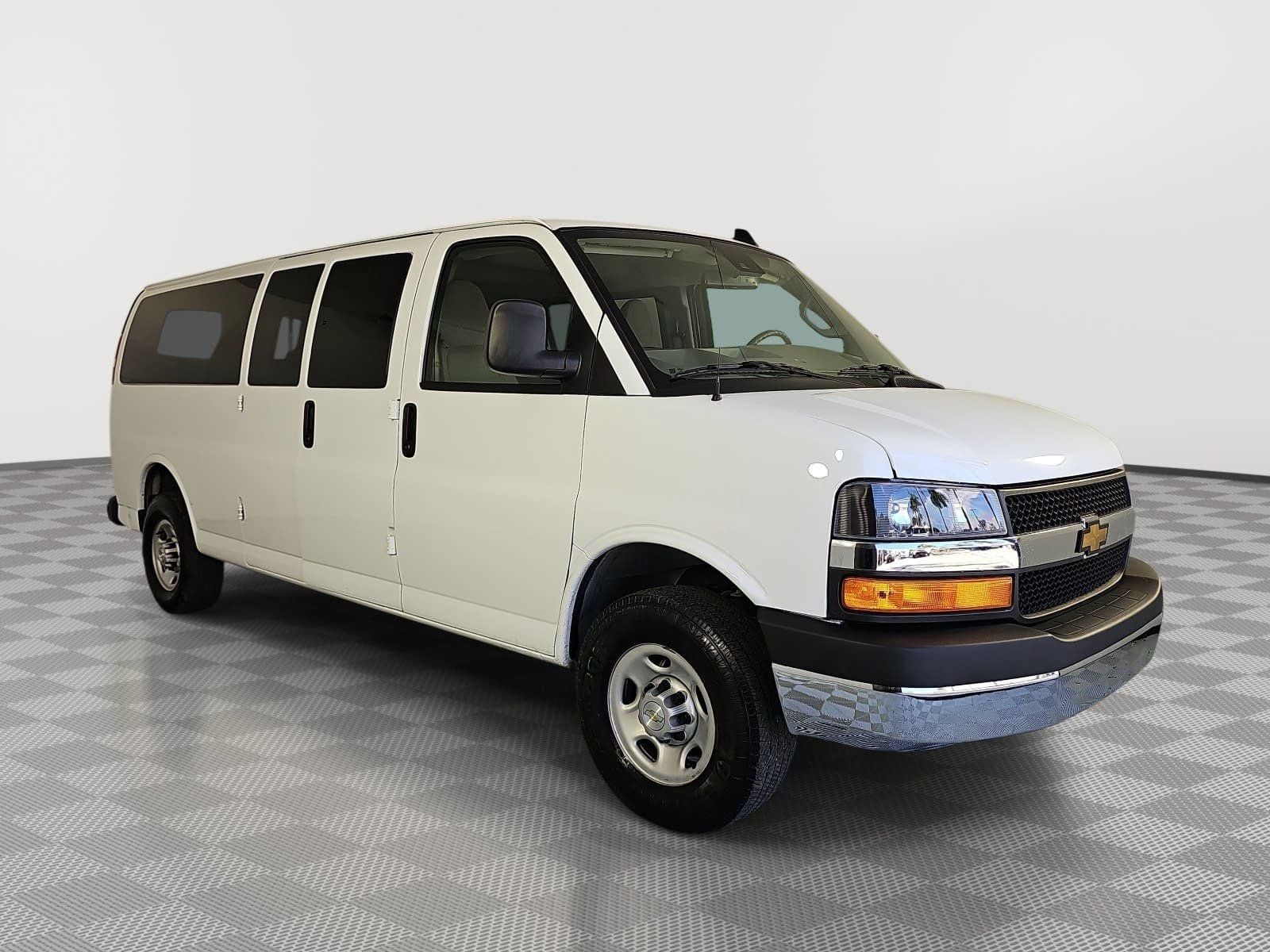 2024 Chevrolet Express 3500 LS Passenger