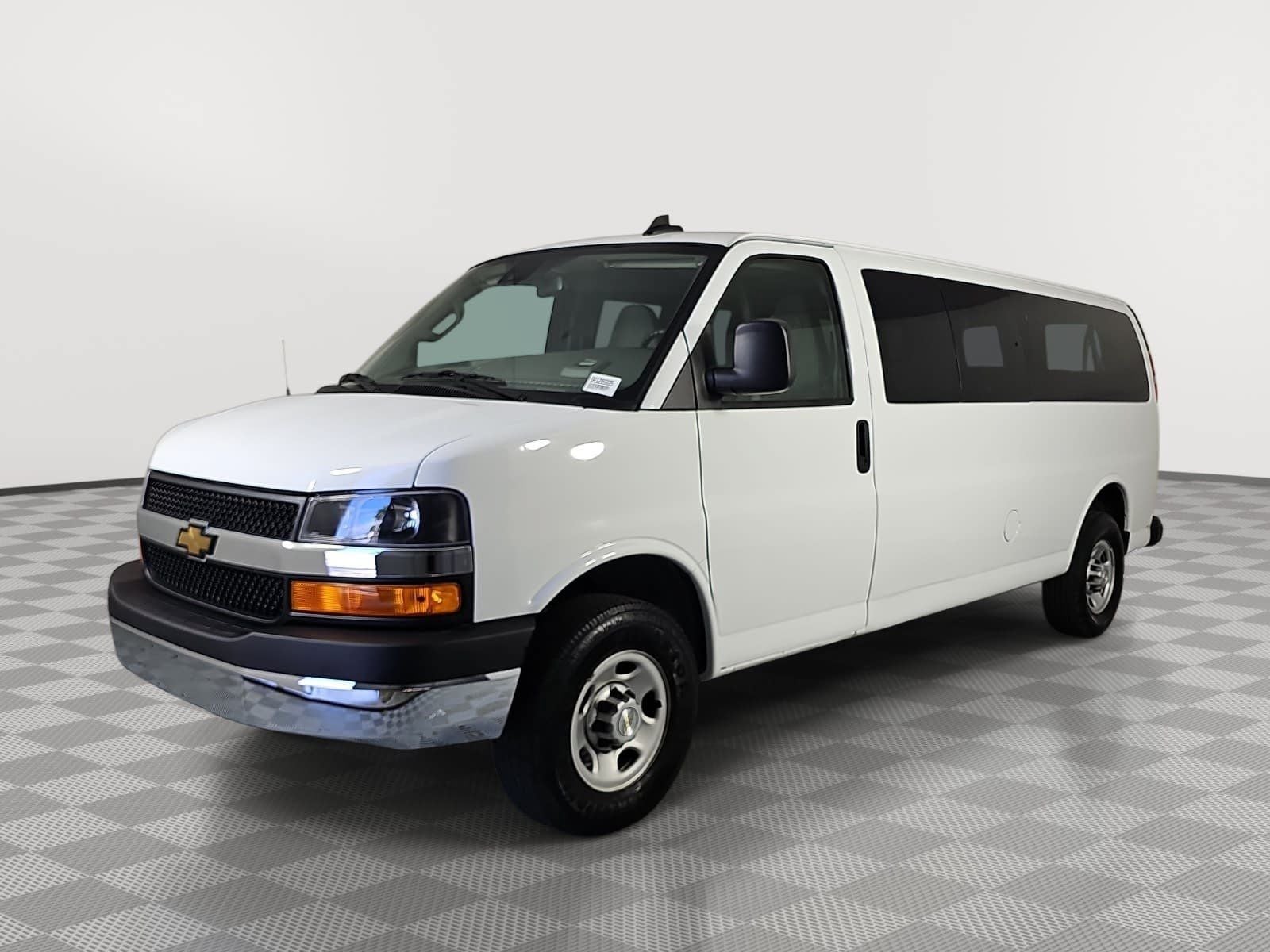2024 Chevrolet Express 3500 LS Passenger