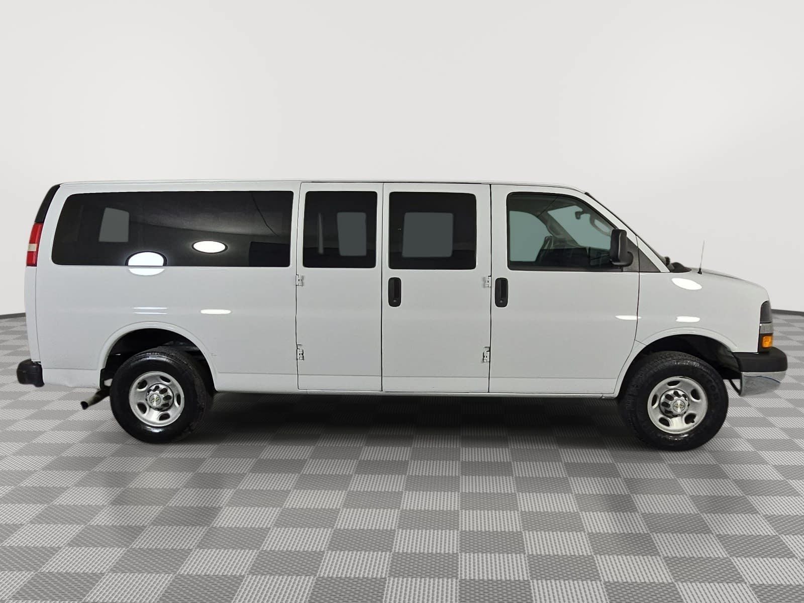 2024 Chevrolet Express 3500 LS Passenger