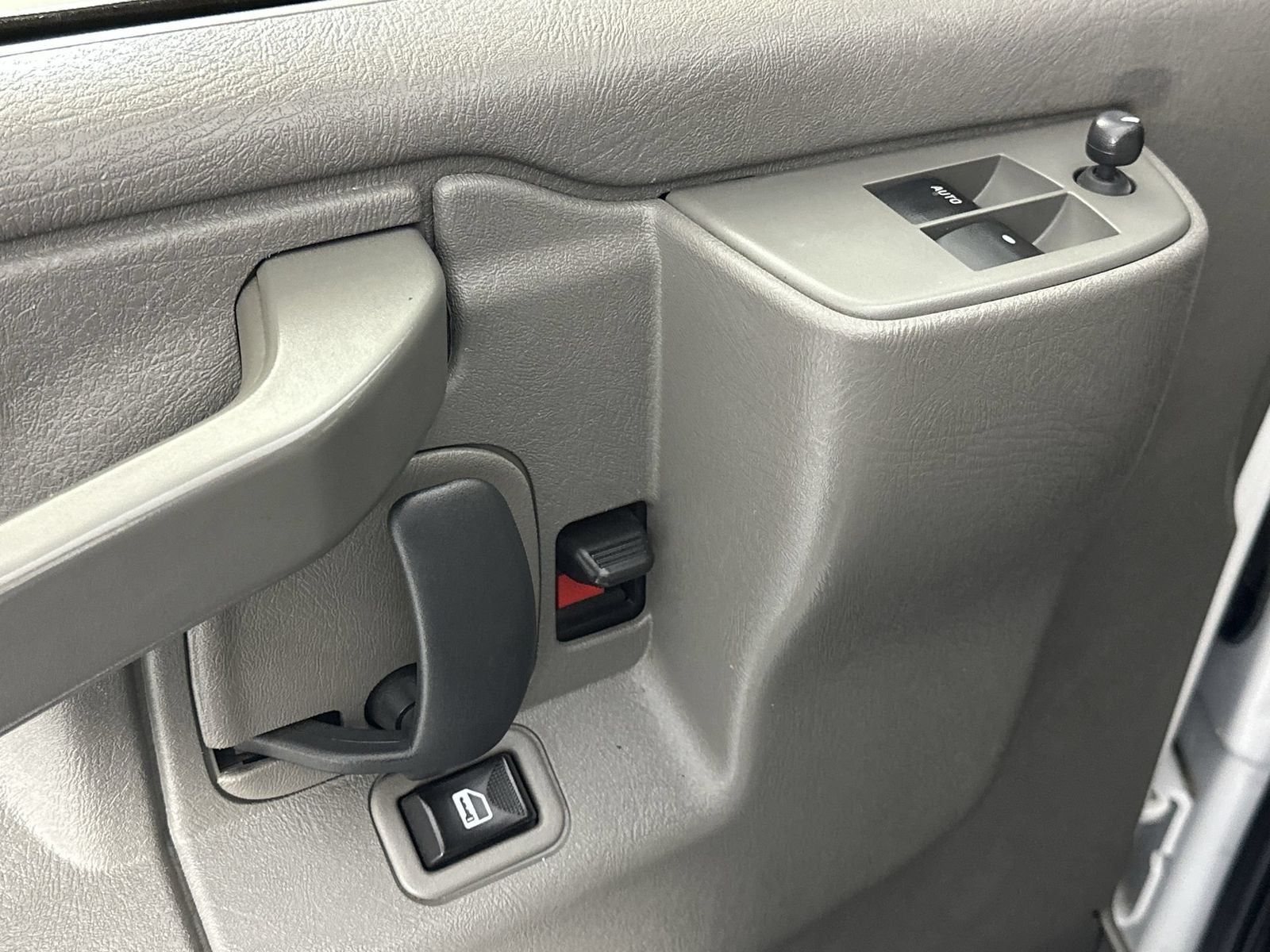 2019 Chevrolet Express 3500 LT Passenger
