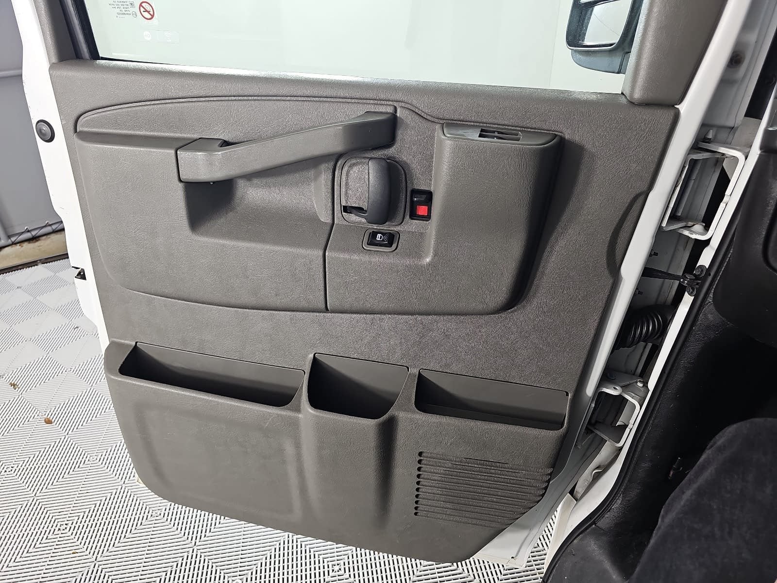 2019 Chevrolet Express 2500 Work Van Cargo