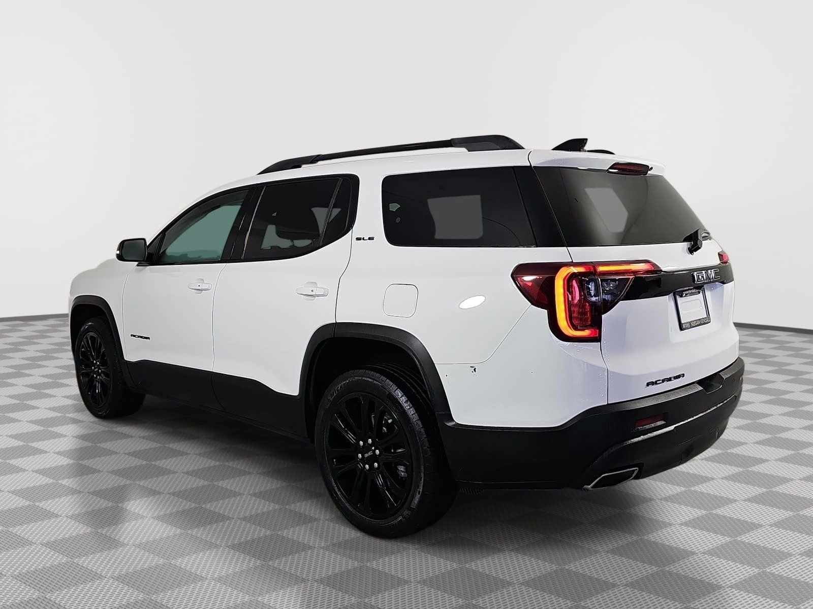 2022 GMC Acadia SLE