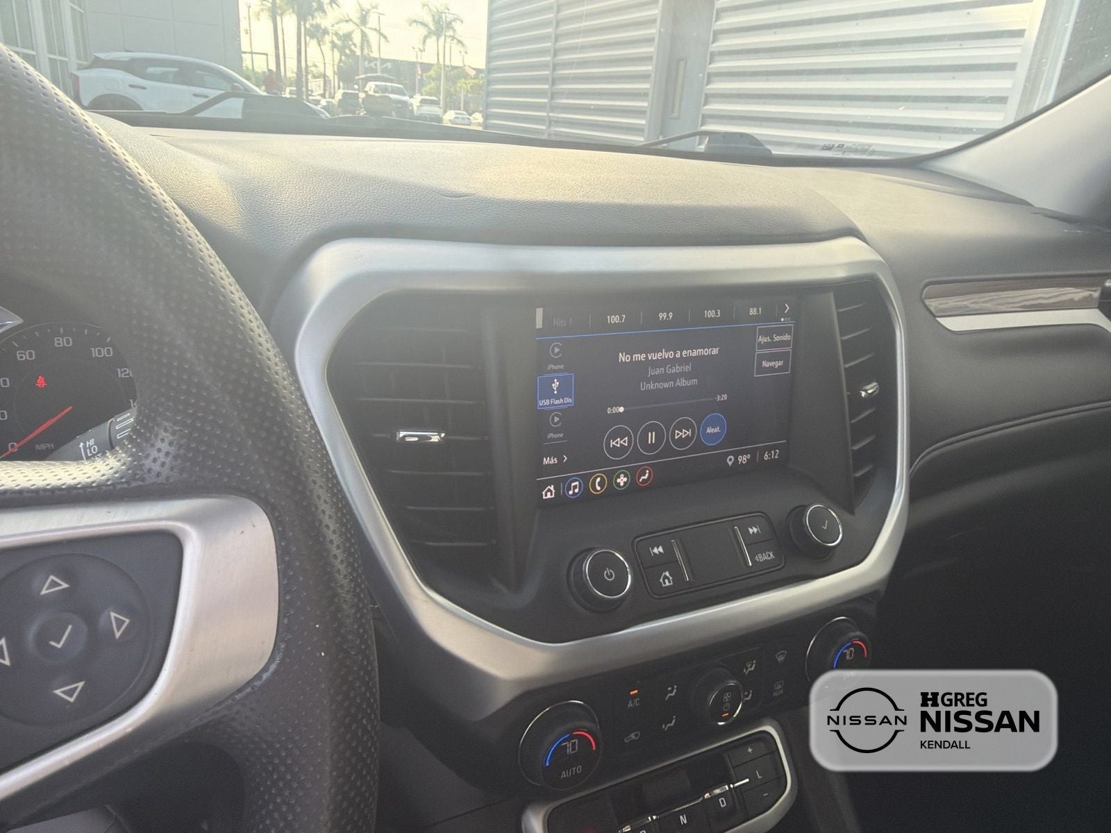 2022 GMC Acadia SLE