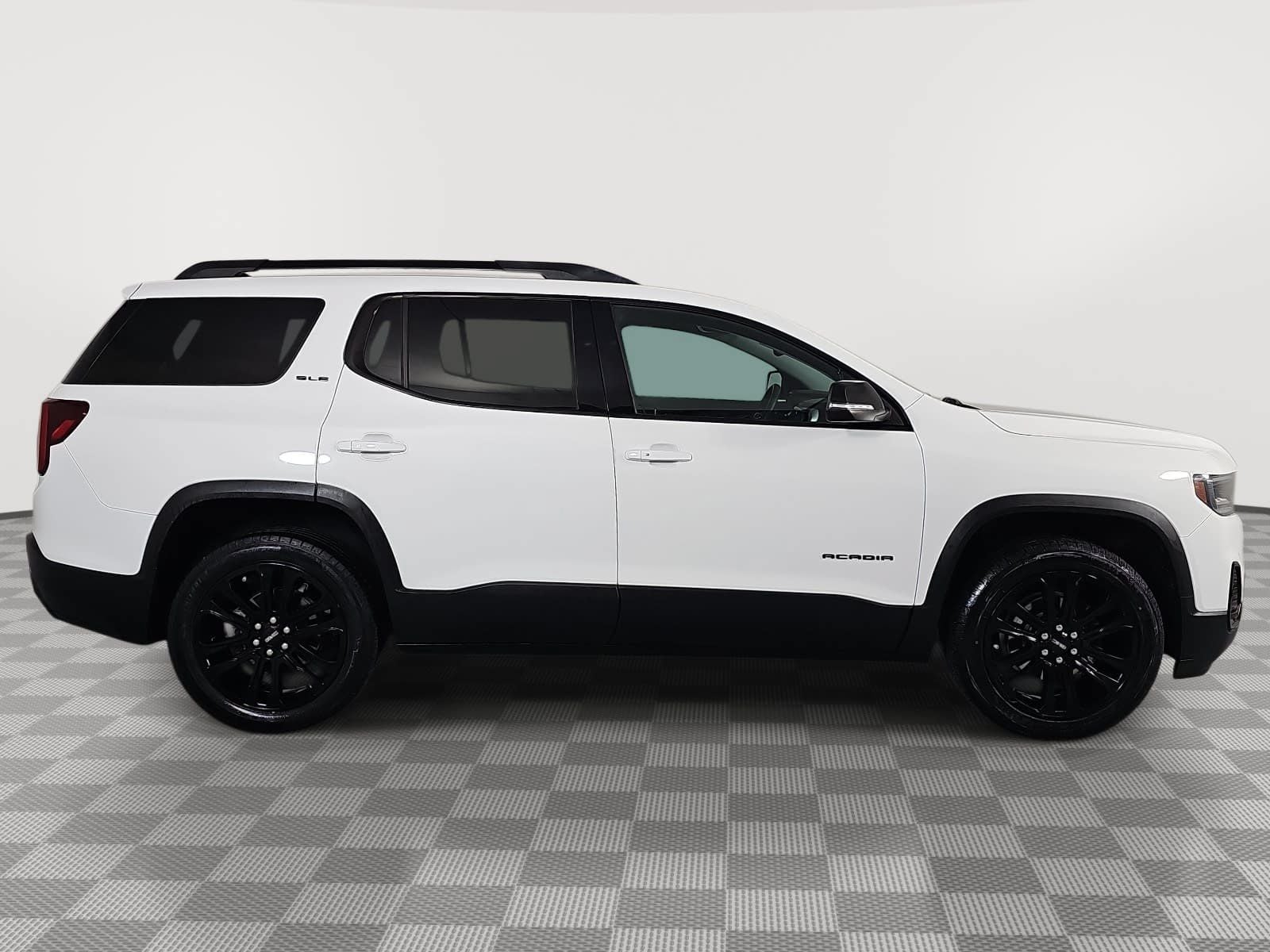 2022 GMC Acadia SLE