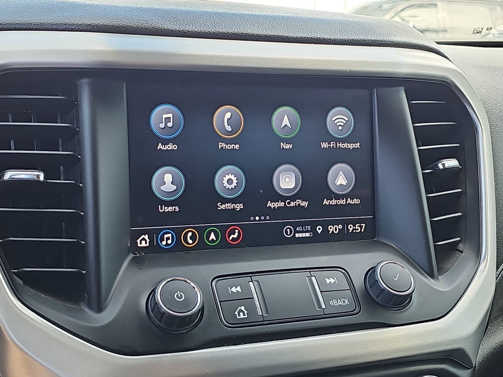 2023 GMC Acadia SLT