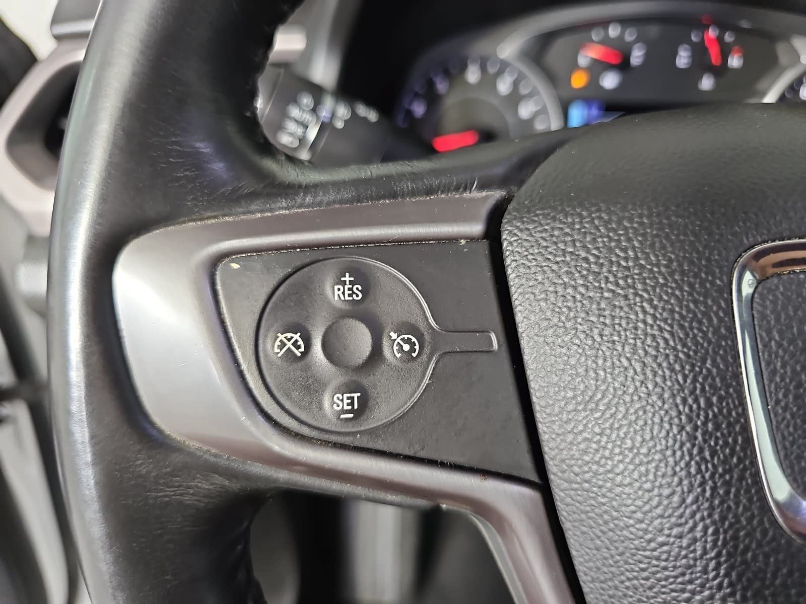 2017 GMC Acadia SLT-1