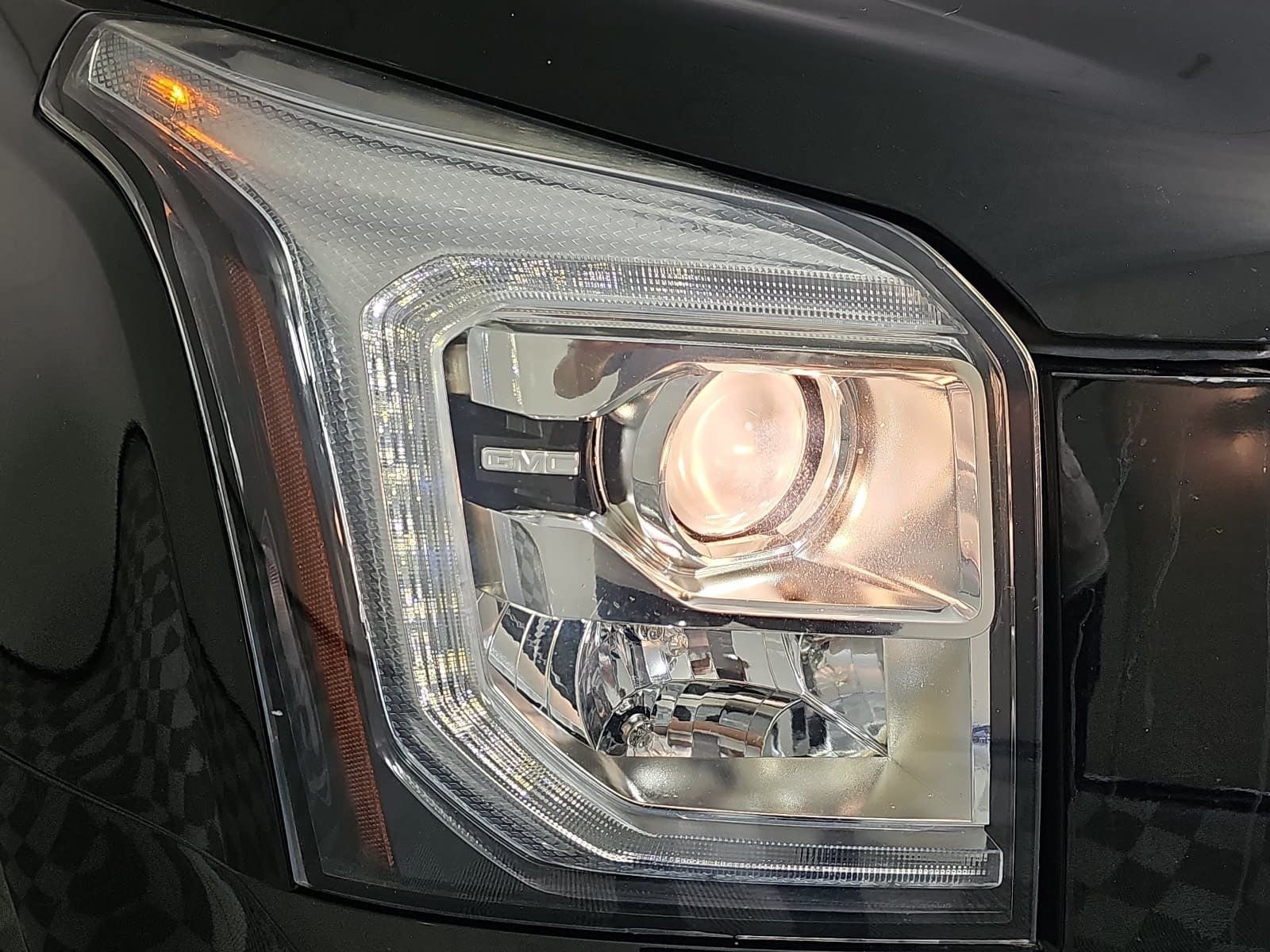 2020 GMC Yukon SLT