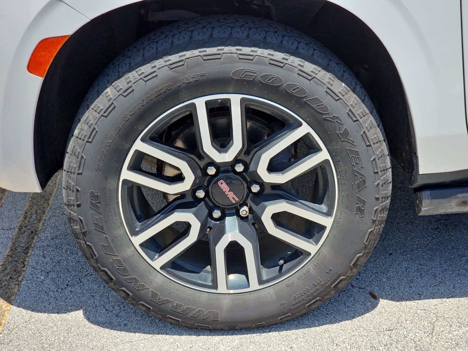 2021 GMC Yukon XL AT4
