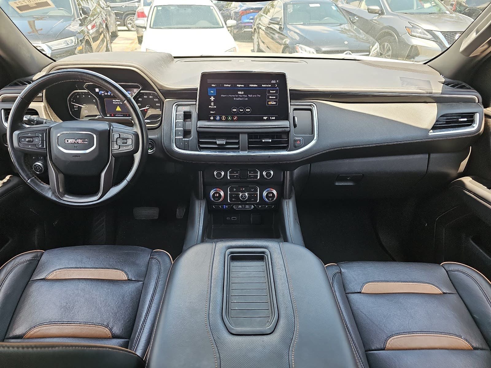 2021 GMC Yukon XL AT4