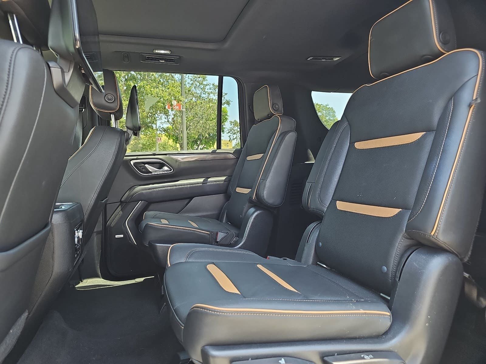 2021 GMC Yukon XL AT4