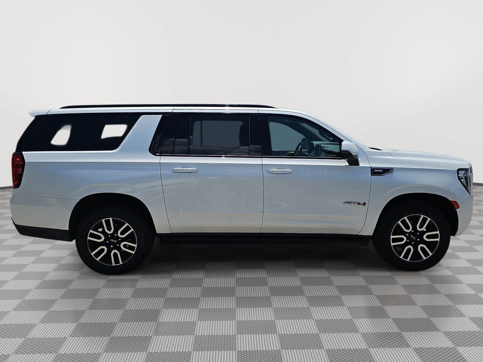 2021 GMC Yukon XL AT4