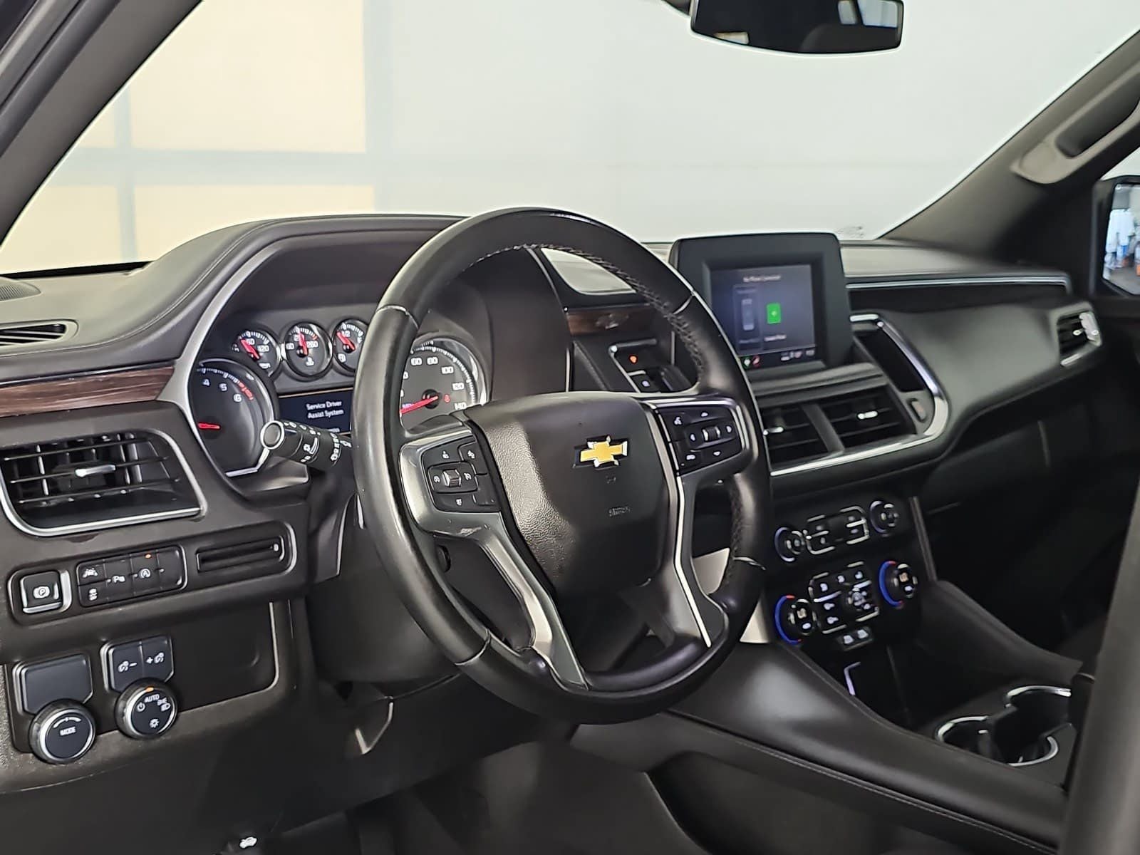 2024 Chevrolet Suburban LS