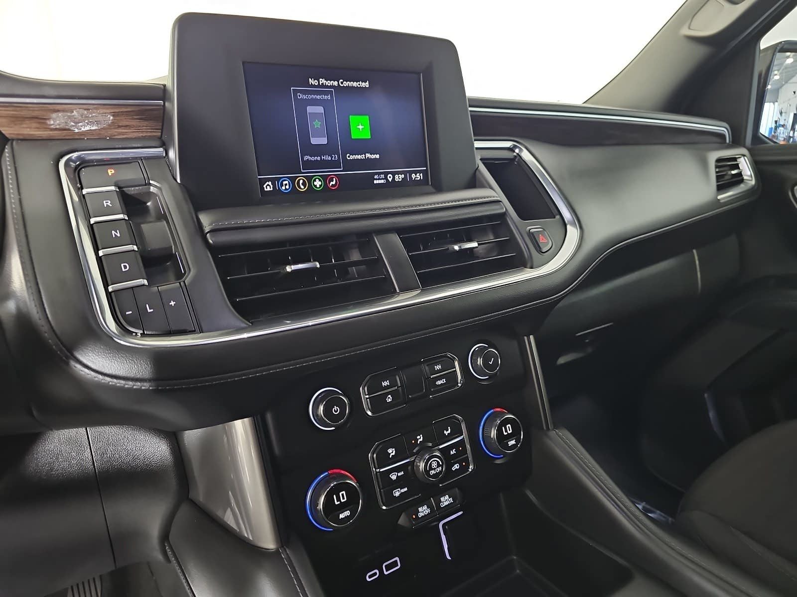 2024 Chevrolet Suburban LS