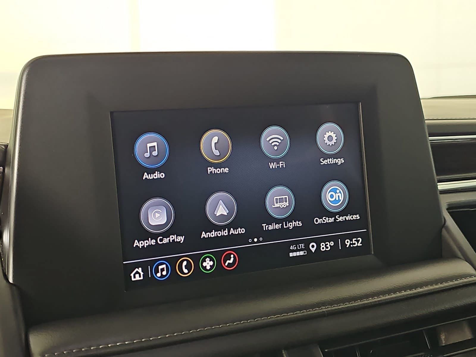 2024 Chevrolet Suburban LS