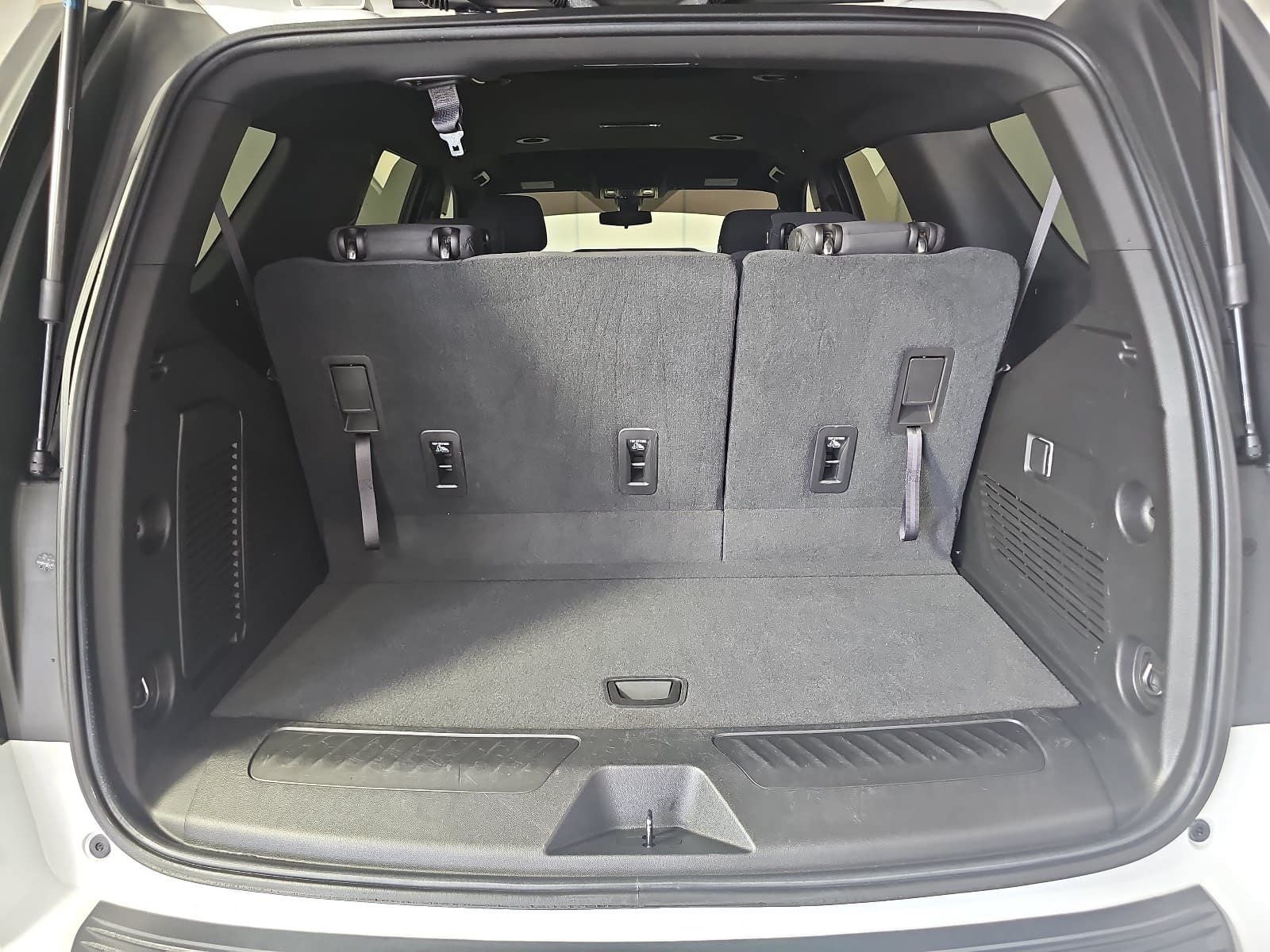 2021 Chevrolet Tahoe LS