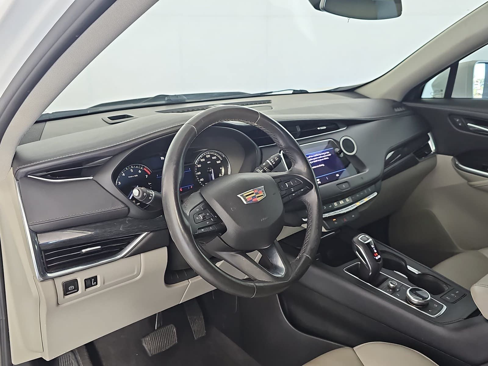 2019 Cadillac XT4 Premium Luxury