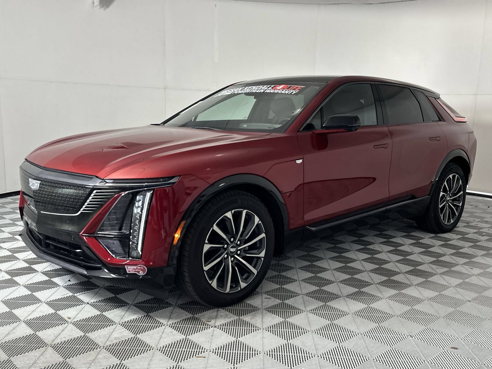2024 Cadillac LYRIQ Sport