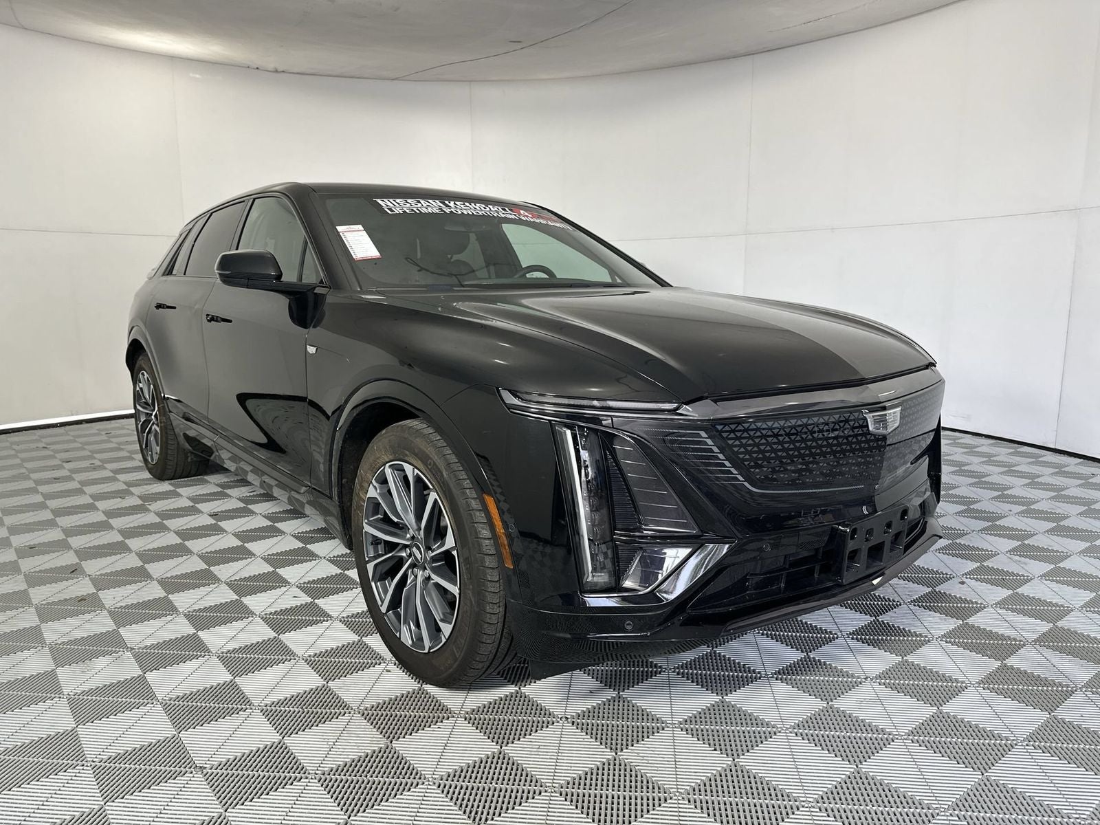 2024 Cadillac LYRIQ Sport