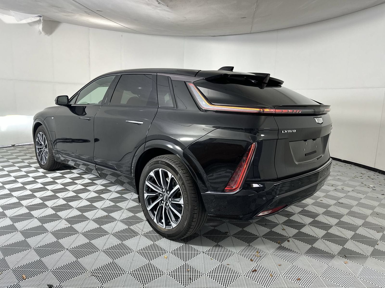 2024 Cadillac LYRIQ Sport