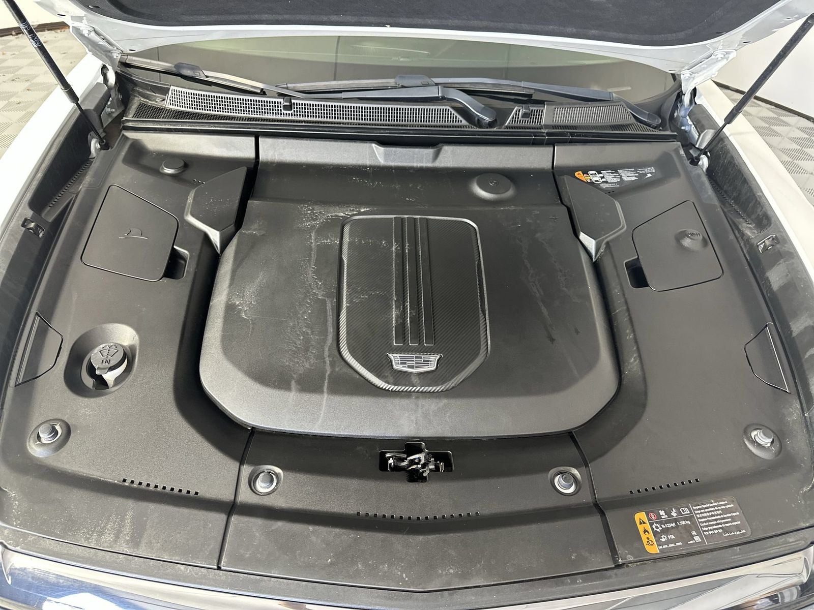 2024 Cadillac LYRIQ Sport