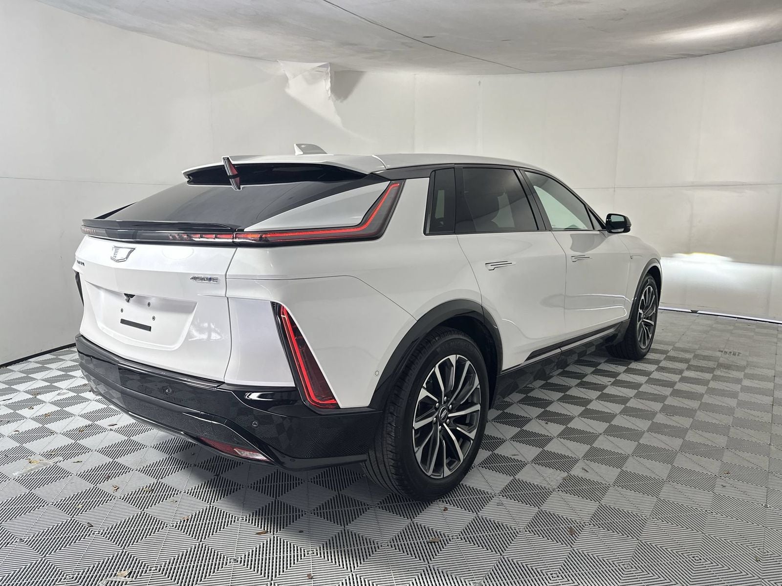 2024 Cadillac LYRIQ Sport