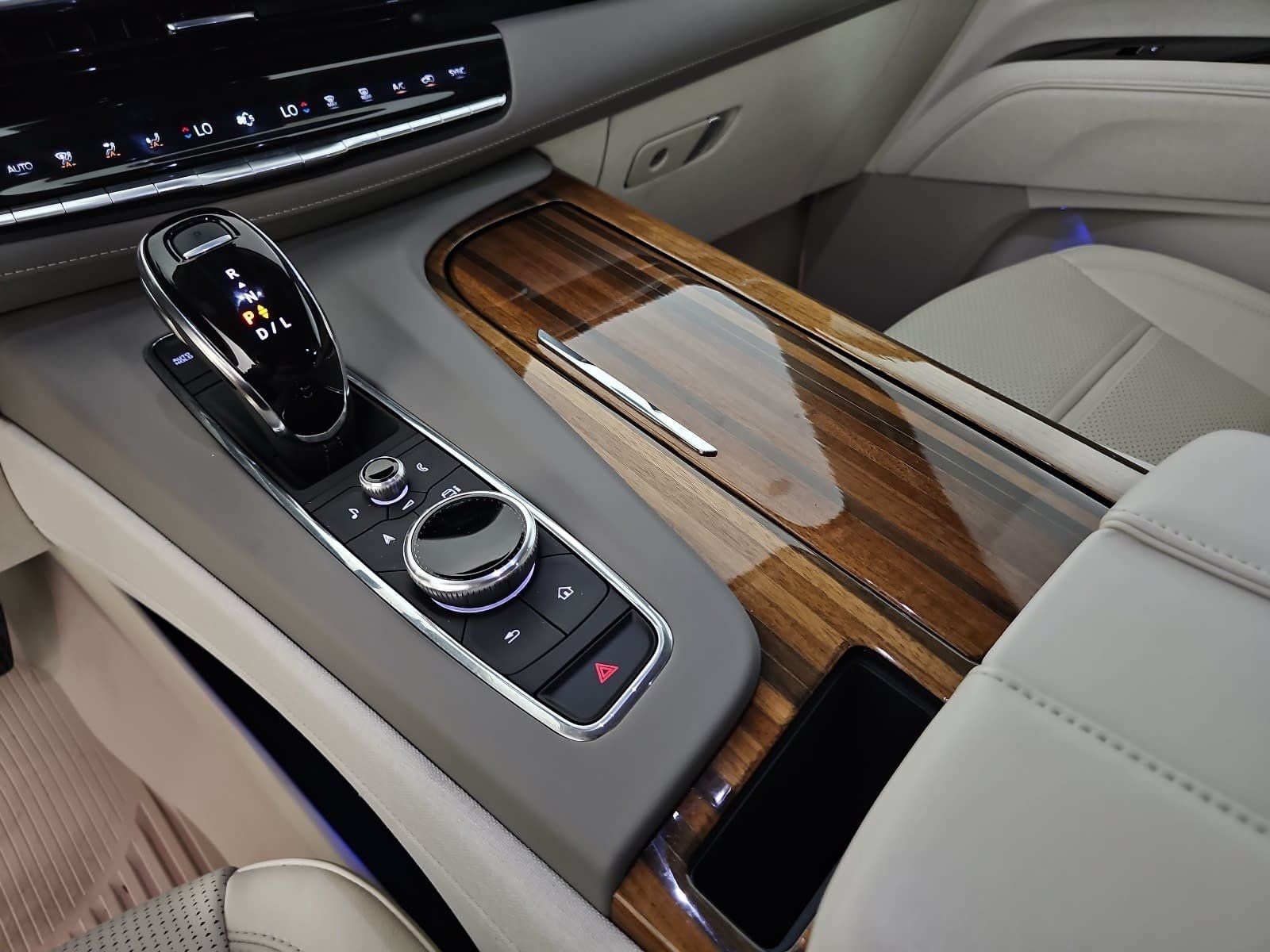 2024 Cadillac Escalade Sport Platinum