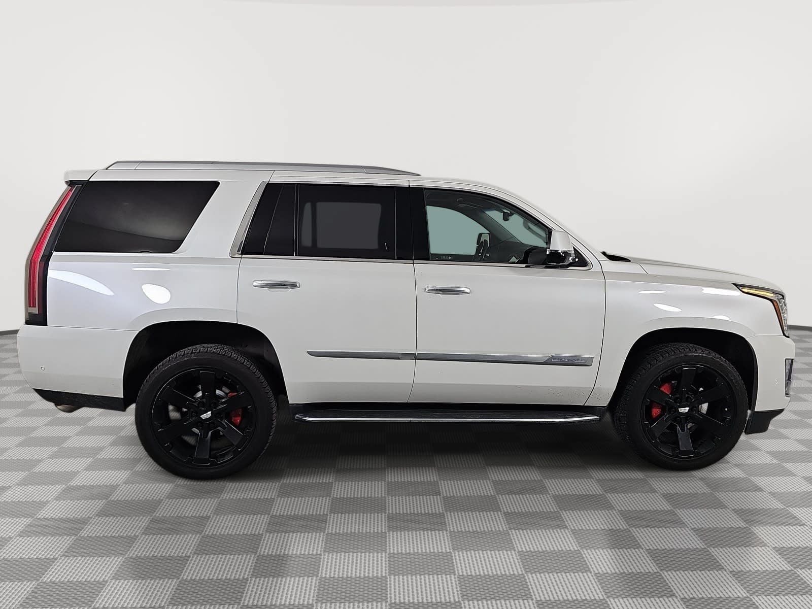 2019 Cadillac Escalade Luxury